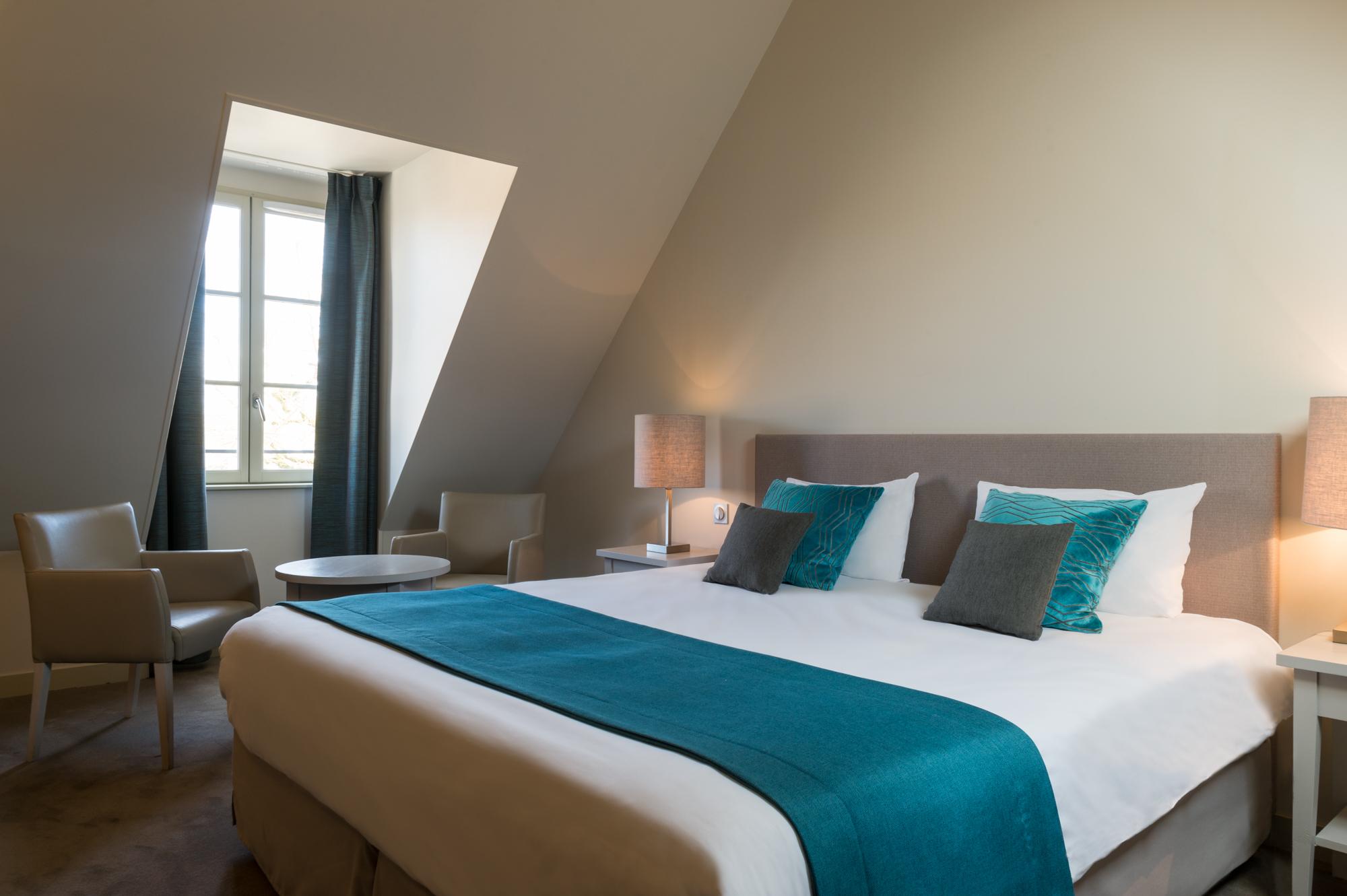 Hotel Aux Vieux Remparts, The Originals Relais Provins Esterno foto