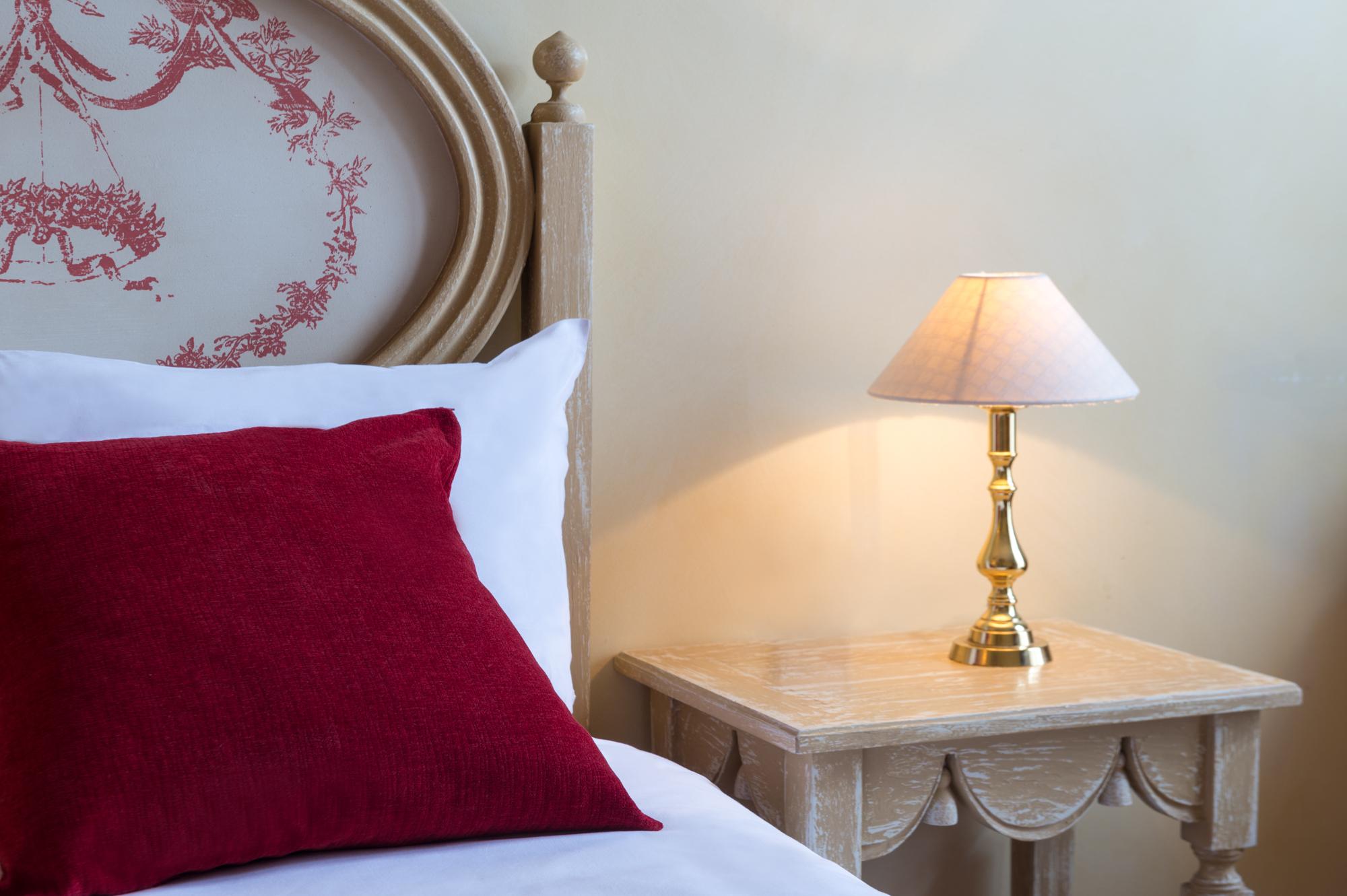 Hotel Aux Vieux Remparts, The Originals Relais Provins Esterno foto